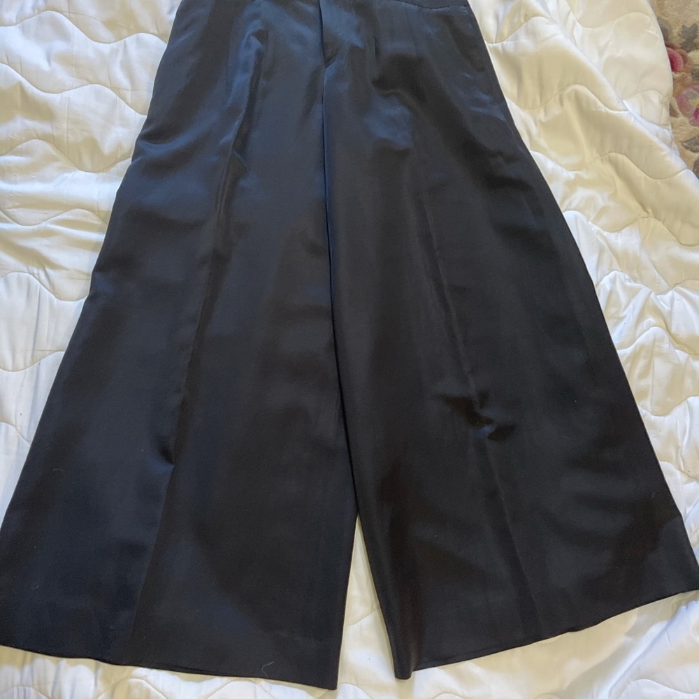 Issey Miyake Fete - Size 3/4 - Gaucho Pants